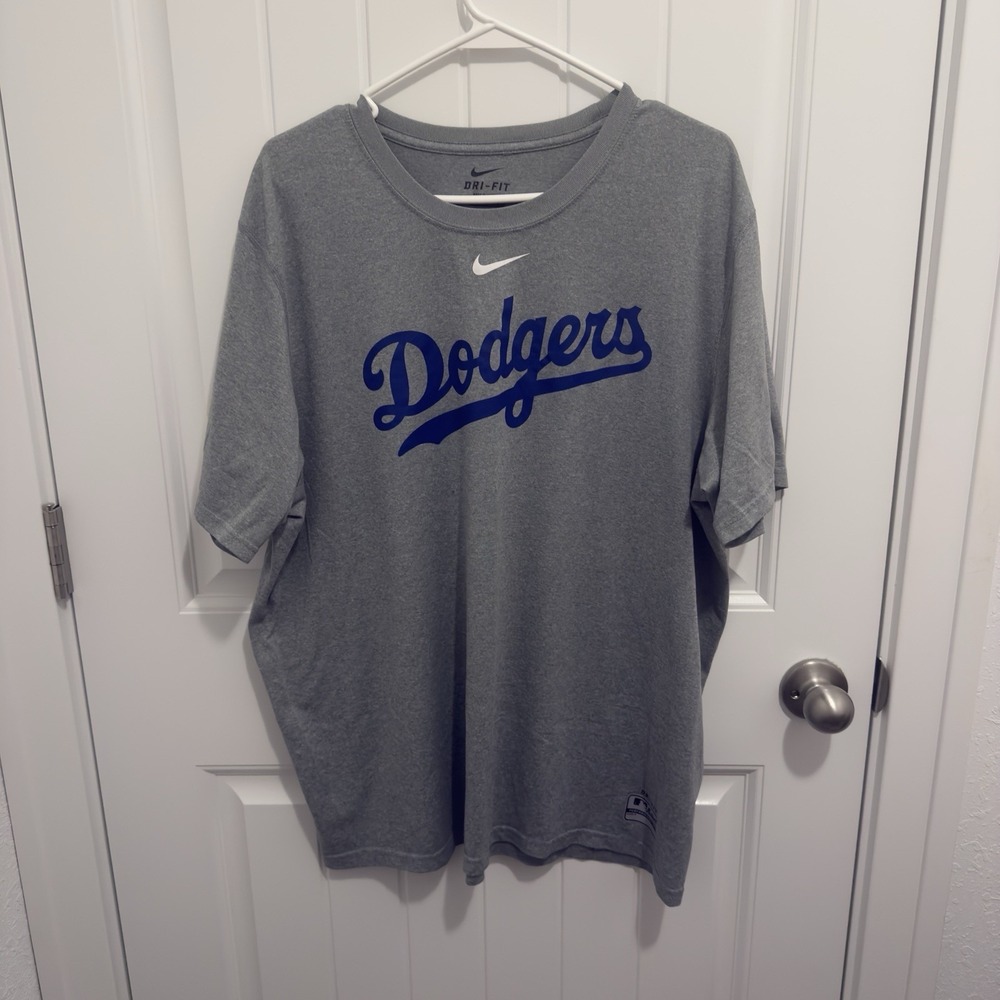 Nike Men's Dri-Fit Dodgers Gray Short Sleeve  Tshirt Size XL
